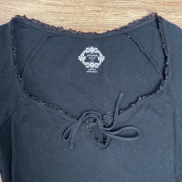 Free People Black Lace Trim Top. Size Medium. - Picture 2 of 8